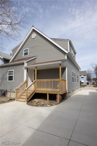 1716 Robindale Street Wickliffe OH 44092