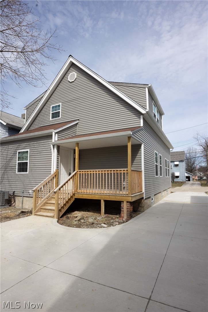 1716 Robindale Street Wickliffe OH 44092