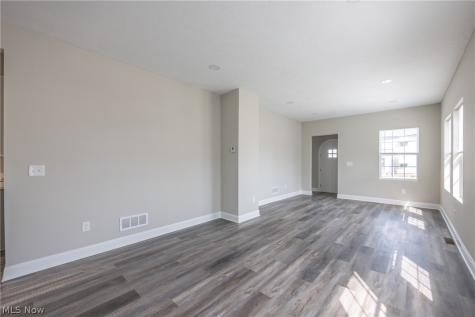 1716 Robindale Street Wickliffe OH 44092