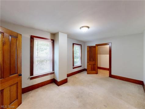 504 Sumner Street Akron OH 44304
