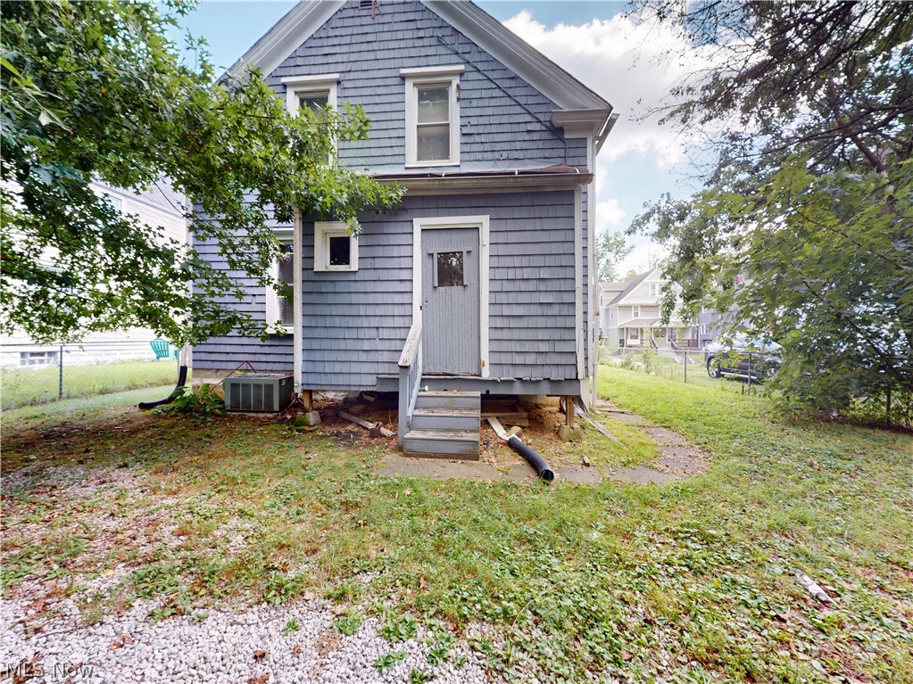 504 Sumner Street Akron OH 44304