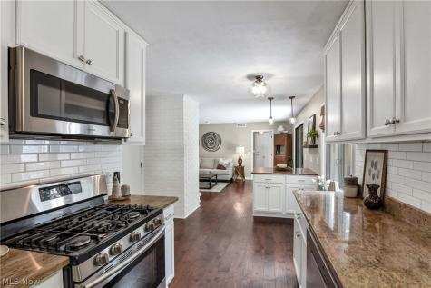 11344 Fawn Meadow Lane Strongsville OH 44149