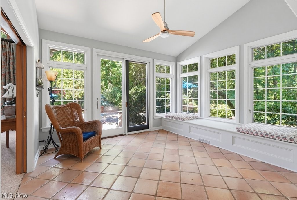 285 Grey Fox Run Chagrin Falls OH 44022