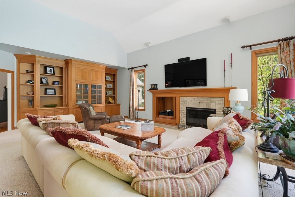 285 Grey Fox Run Chagrin Falls OH 44022