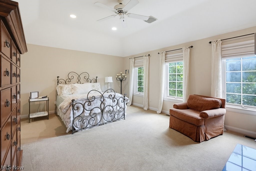 285 Grey Fox Run Chagrin Falls OH 44022