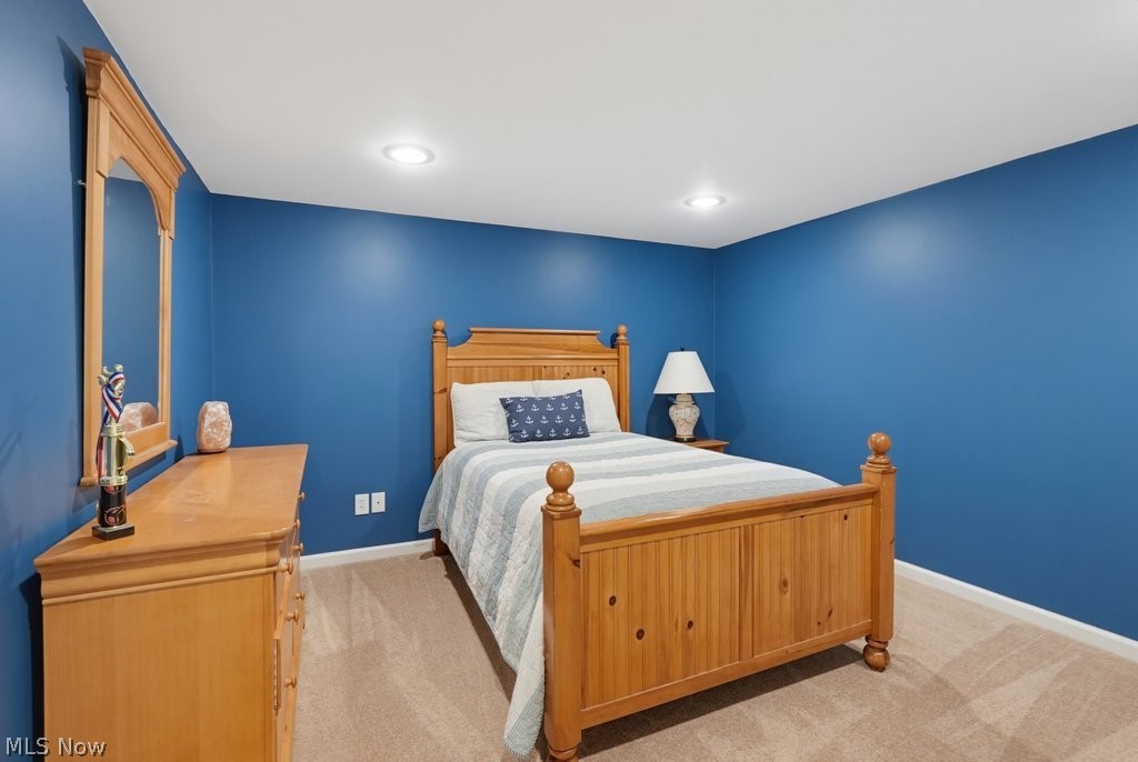 285 Grey Fox Run Chagrin Falls OH 44022