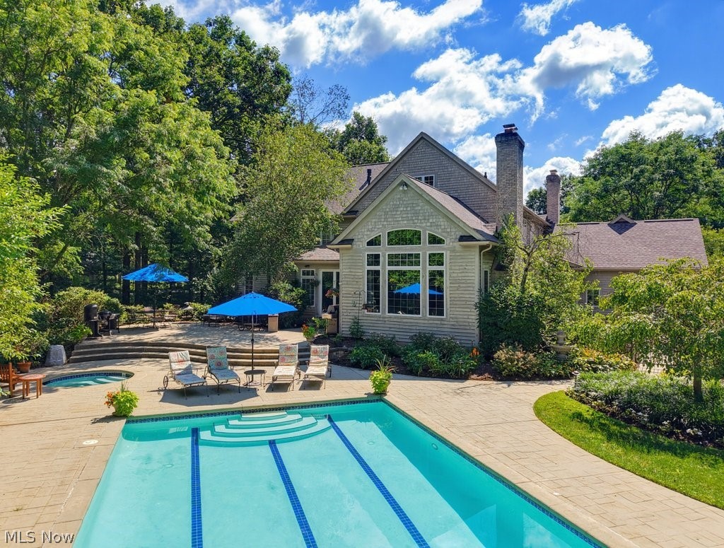 285 Grey Fox Run Chagrin Falls OH 44022