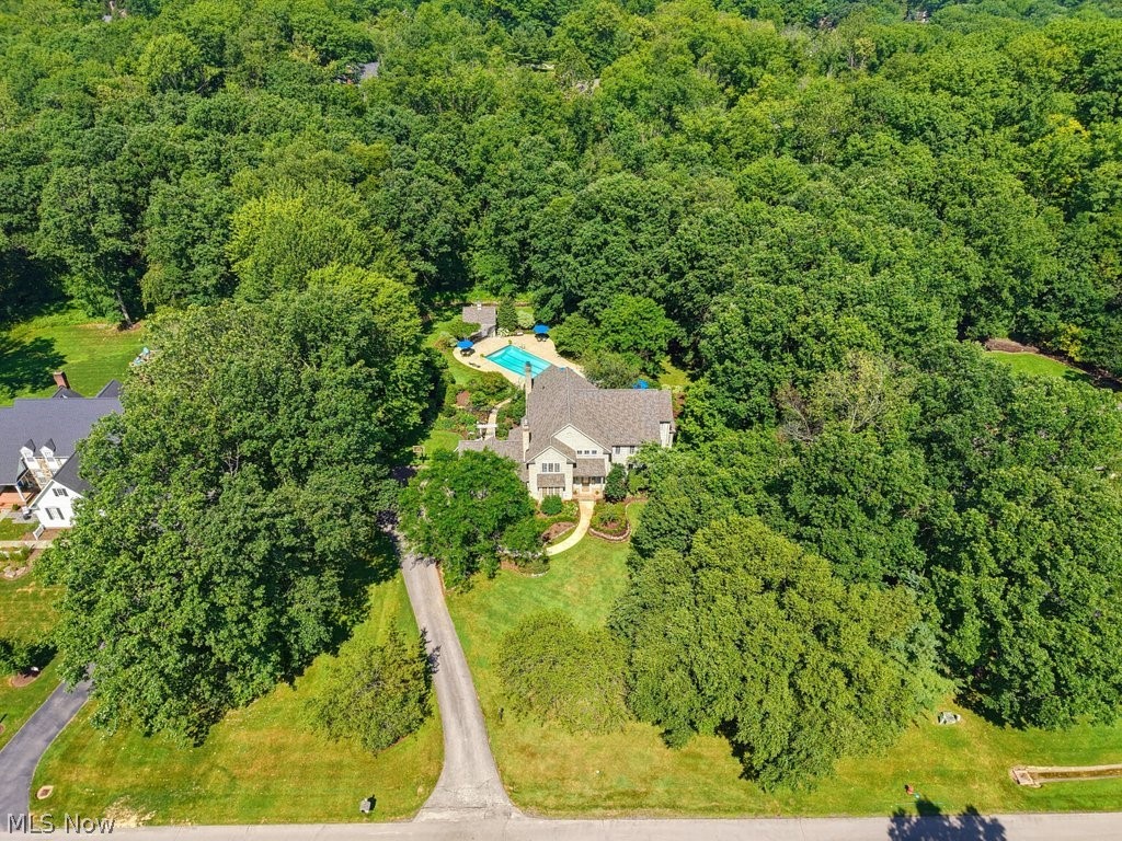 285 Grey Fox Run Chagrin Falls OH 44022