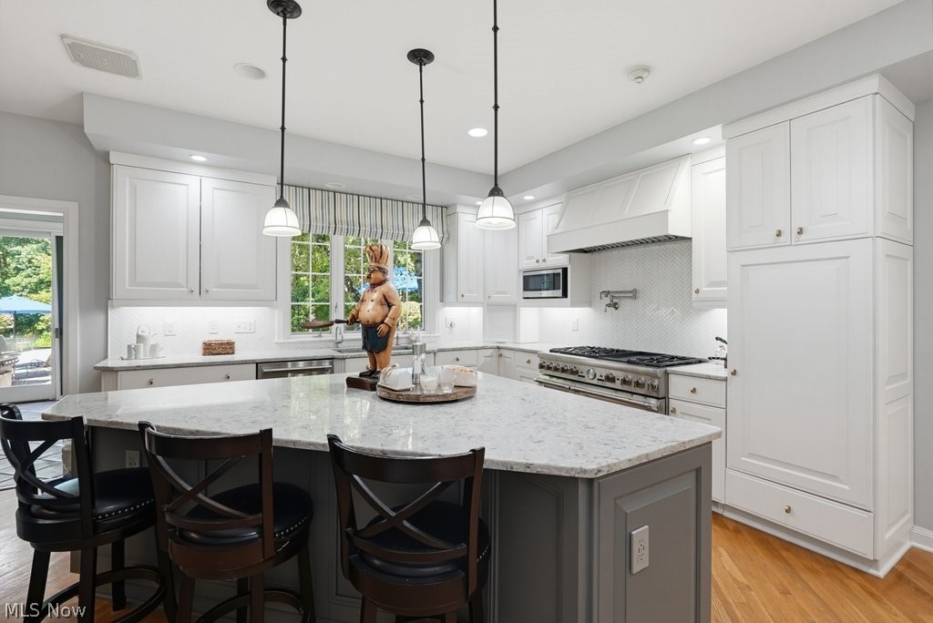 285 Grey Fox Run Chagrin Falls OH 44022