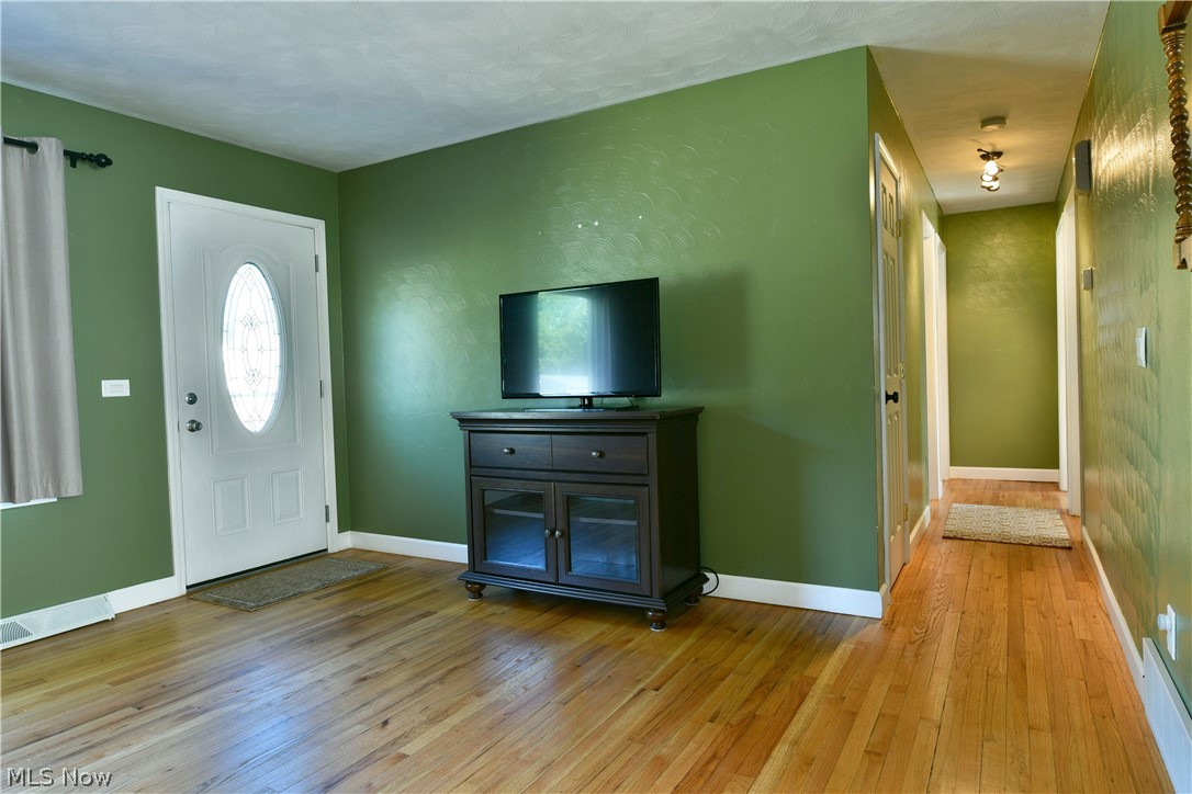 602 Cedar Drive Cortland OH 44410