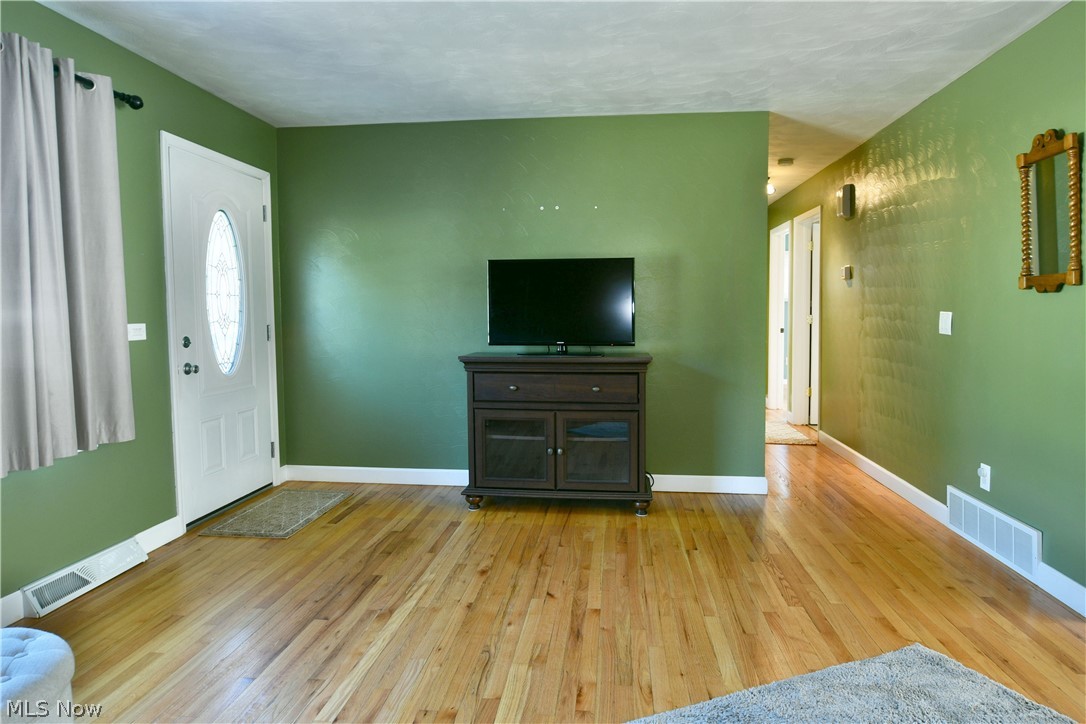 602 Cedar Drive Cortland OH 44410