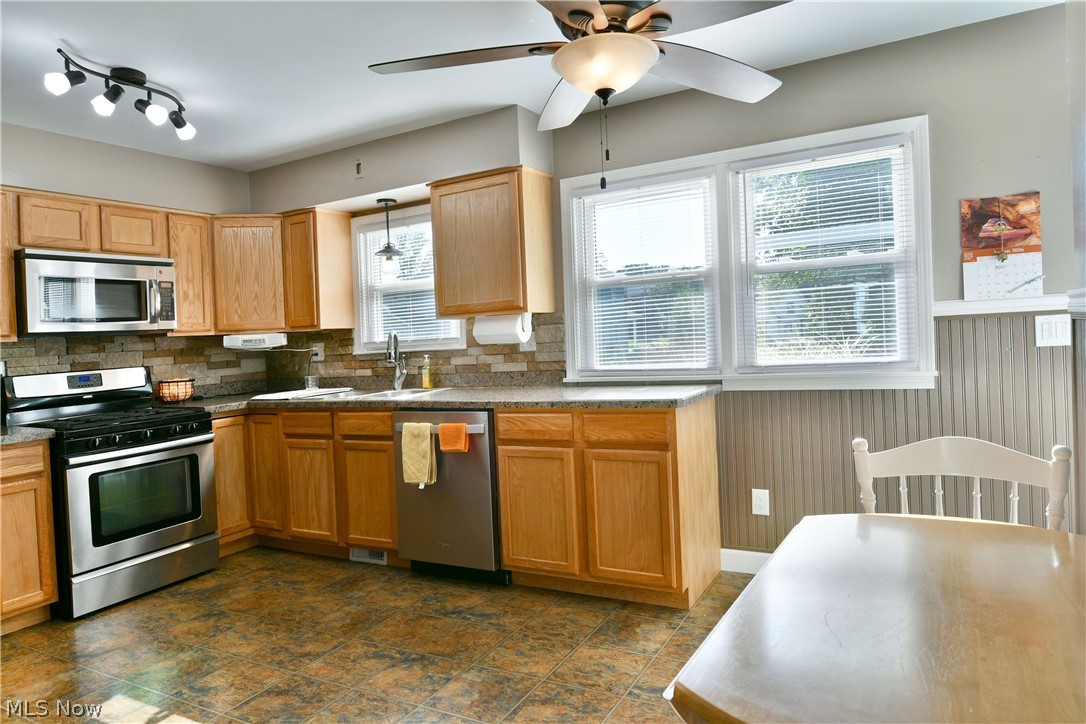 602 Cedar Drive Cortland OH 44410