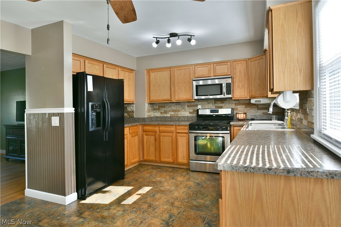602 Cedar Drive Cortland OH 44410