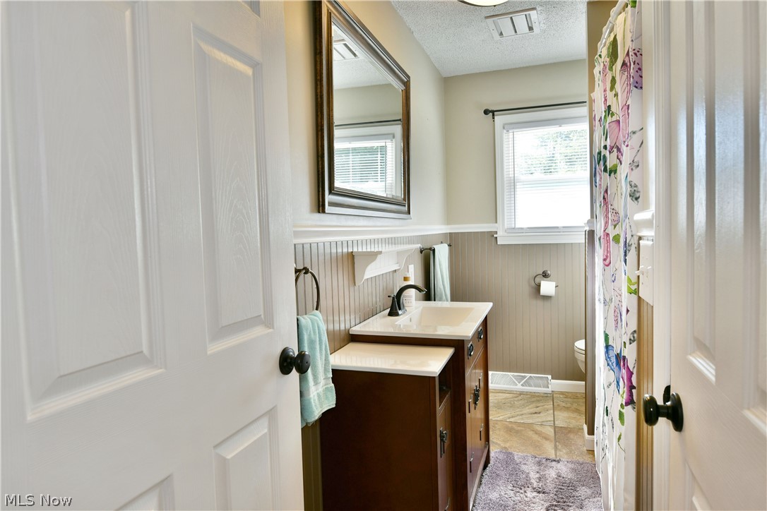 602 Cedar Drive Cortland OH 44410
