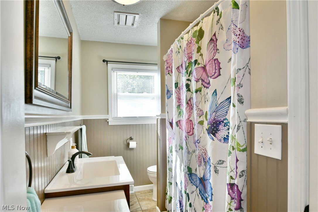 602 Cedar Drive Cortland OH 44410
