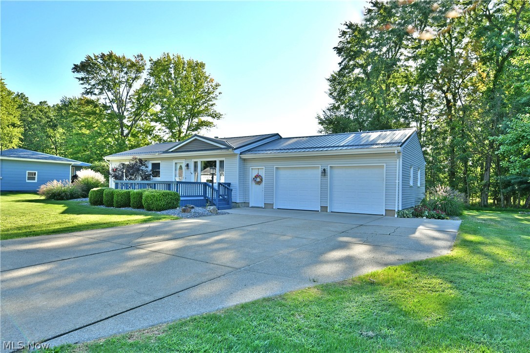 602 Cedar Drive Cortland OH 44410