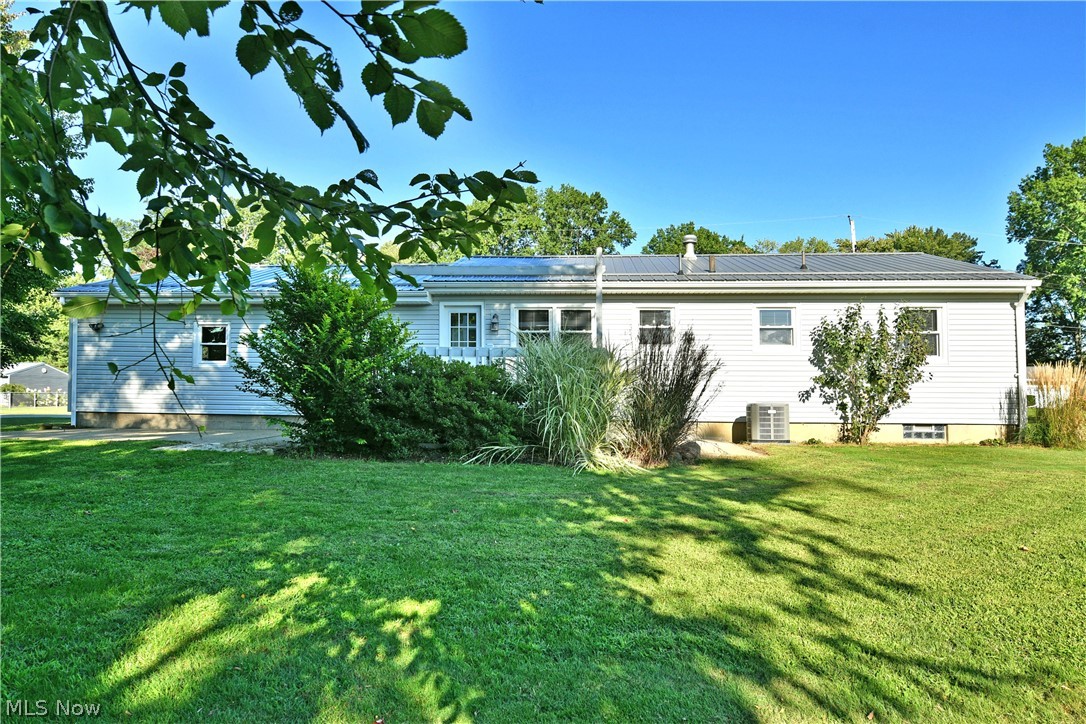 602 Cedar Drive Cortland OH 44410