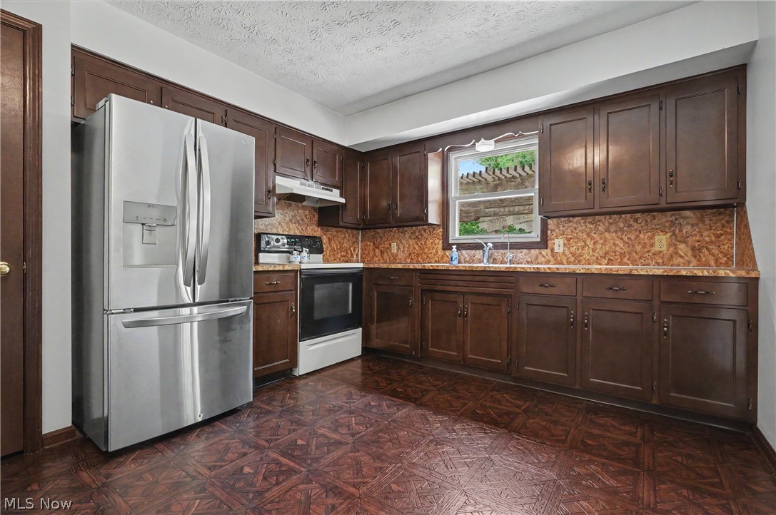 3789 Lake Vista Road Coventry OH 44319