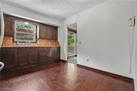 3789 Lake Vista Road Coventry OH 44319