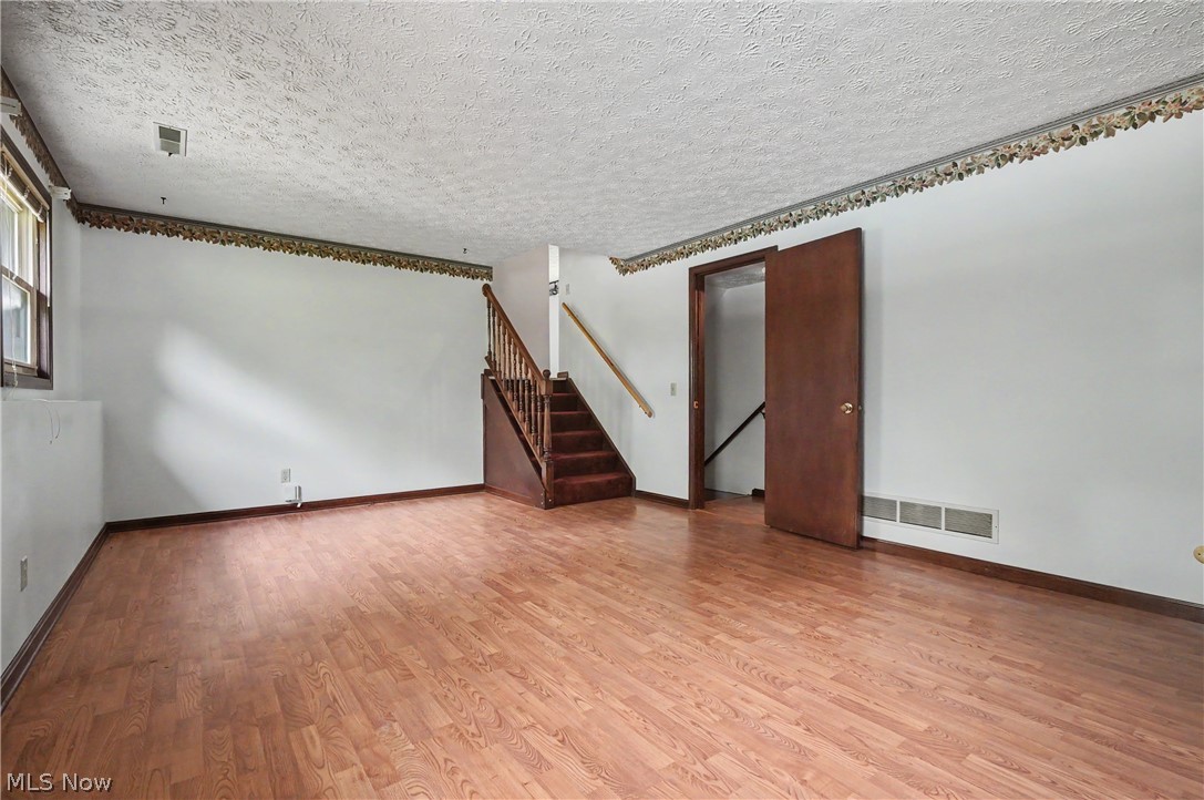 3789 Lake Vista Road Coventry OH 44319