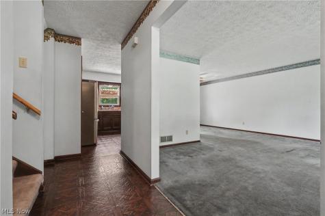 3789 Lake Vista Road Coventry OH 44319