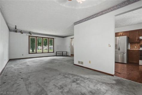 3789 Lake Vista Road Coventry OH 44319