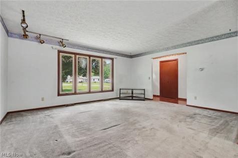 3789 Lake Vista Road Coventry OH 44319