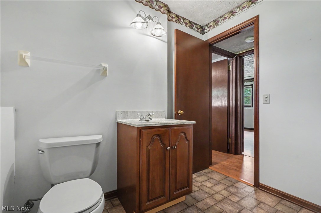 3789 Lake Vista Road Coventry OH 44319