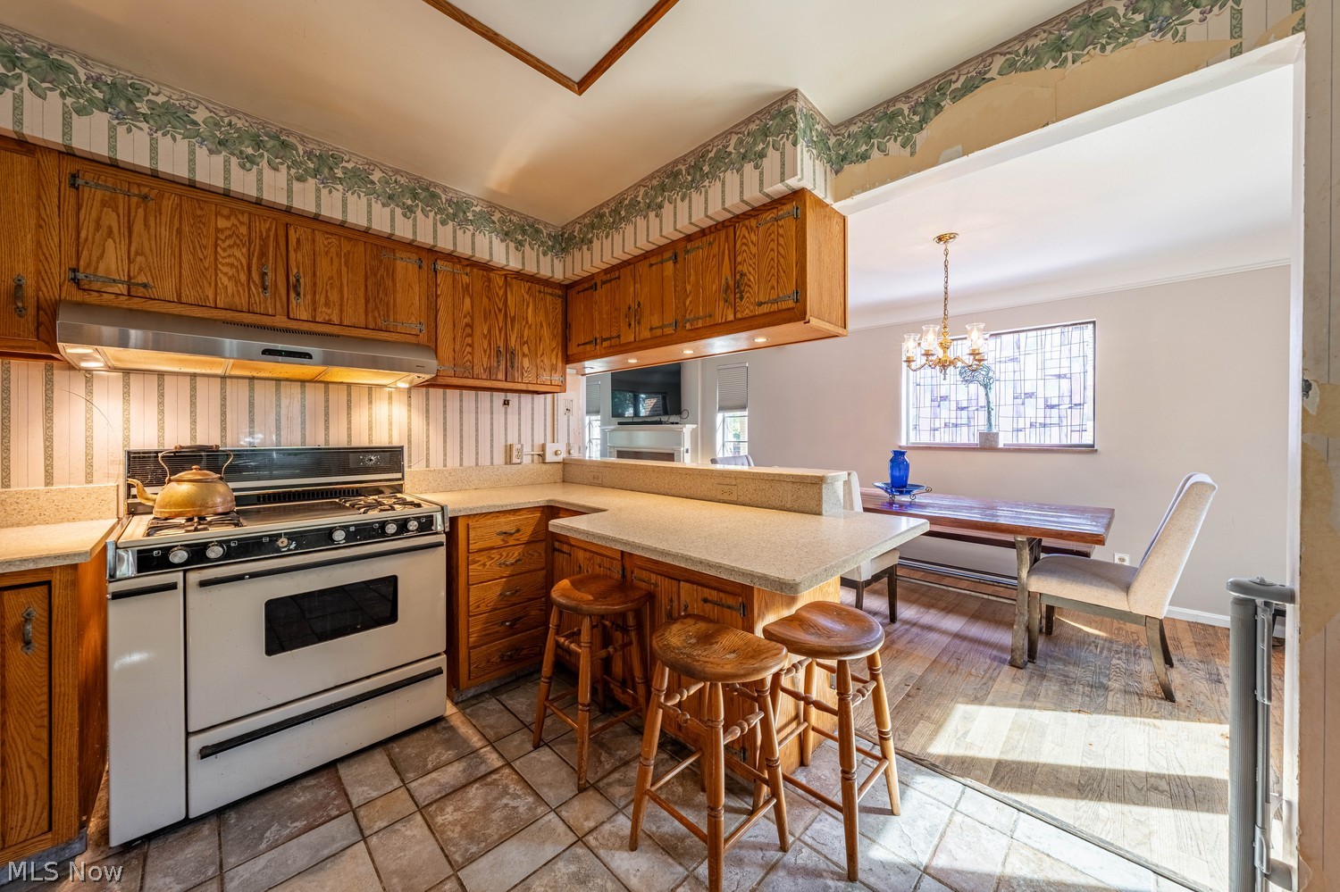 19675 Henry Road Cleveland OH 44126
