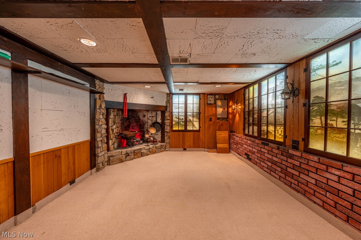 19675 Henry Road Cleveland OH 44126