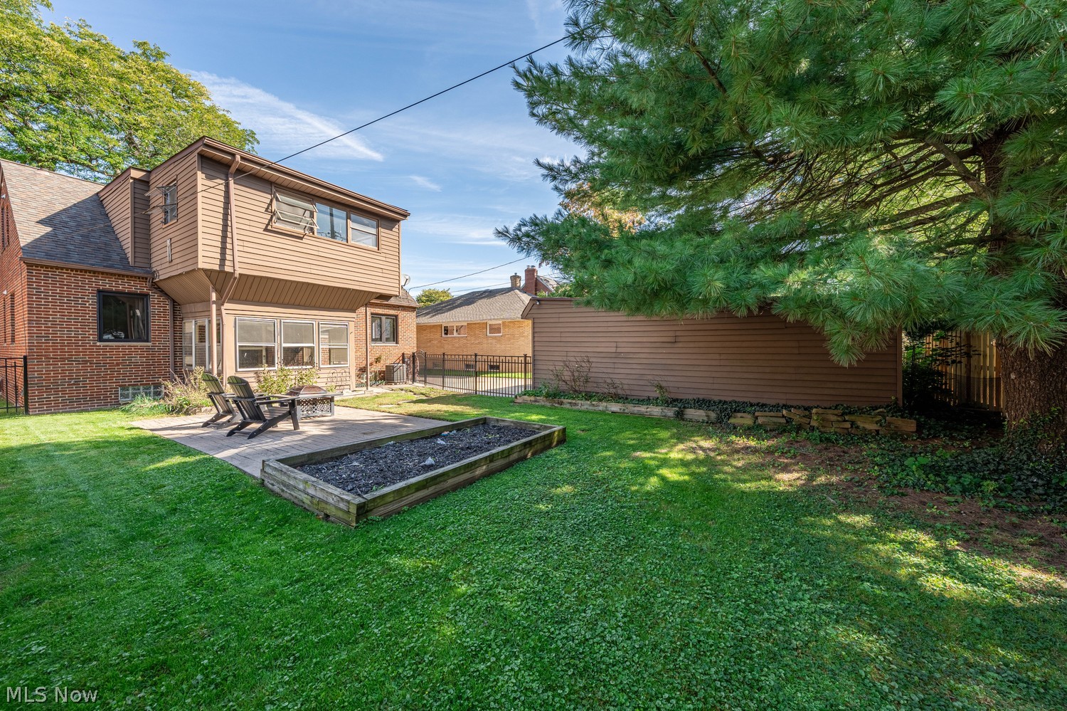 19675 Henry Road Cleveland OH 44126