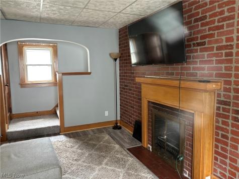 732 Tallmadge Road Cuyahoga Falls OH 44221