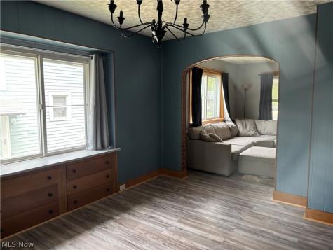 732 Tallmadge Road Cuyahoga Falls OH 44221