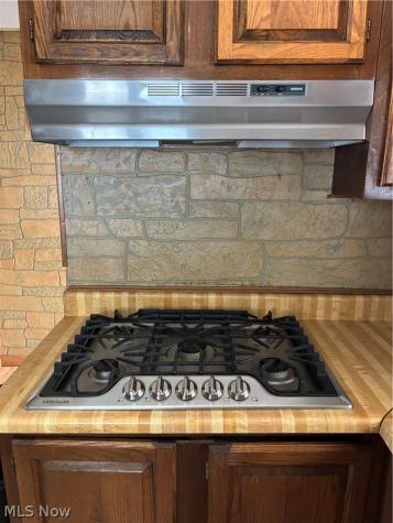 732 Tallmadge Road Cuyahoga Falls OH 44221