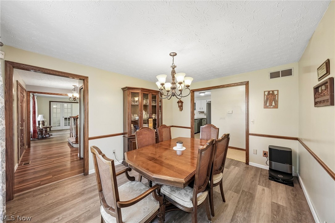 2337 Reno Drive NE Louisville OH 44641