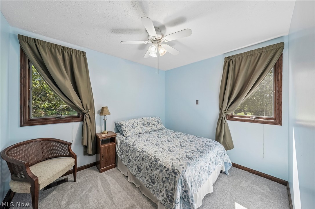 2337 Reno Drive NE Louisville OH 44641