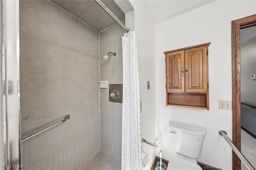 2337 Reno Drive NE Louisville OH 44641