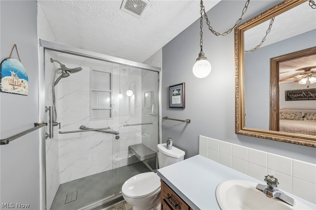 2337 Reno Drive NE Louisville OH 44641