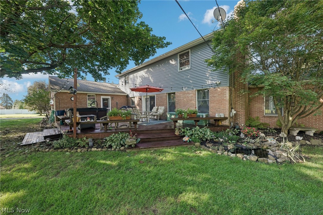 2337 Reno Drive NE Louisville OH 44641