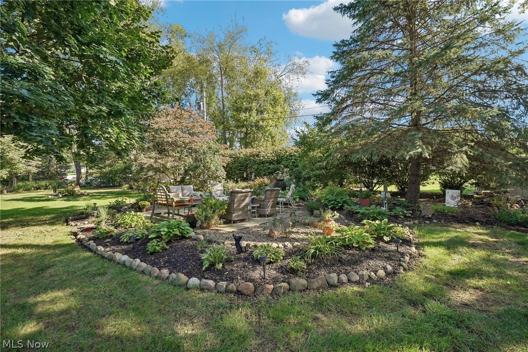 2337 Reno Drive NE Louisville OH 44641