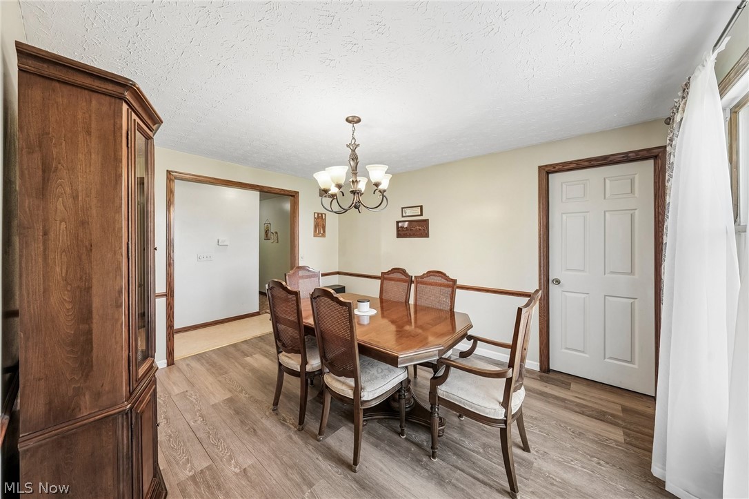 2337 Reno Drive NE Louisville OH 44641