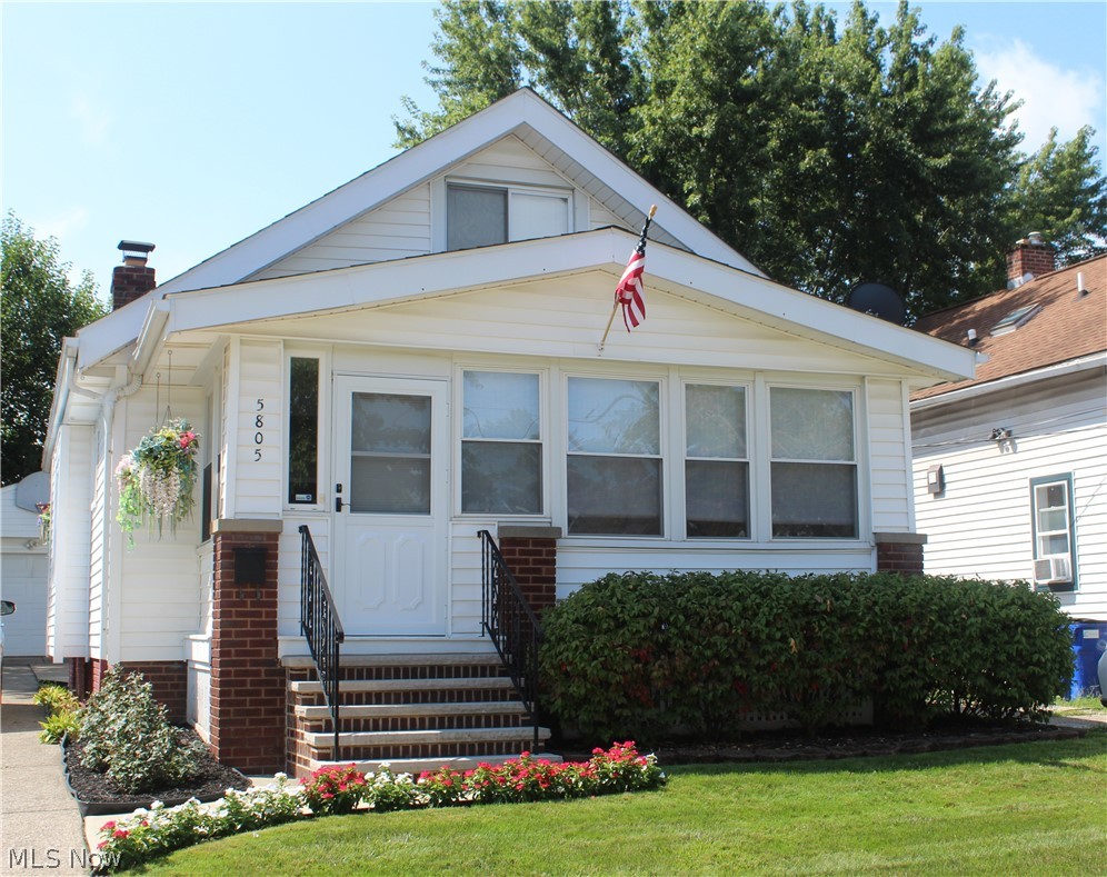 5805 Northcliff Avenue Cleveland OH 44144