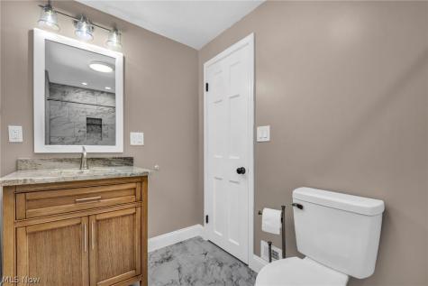 2368 Eardley Road University Heights OH 44118