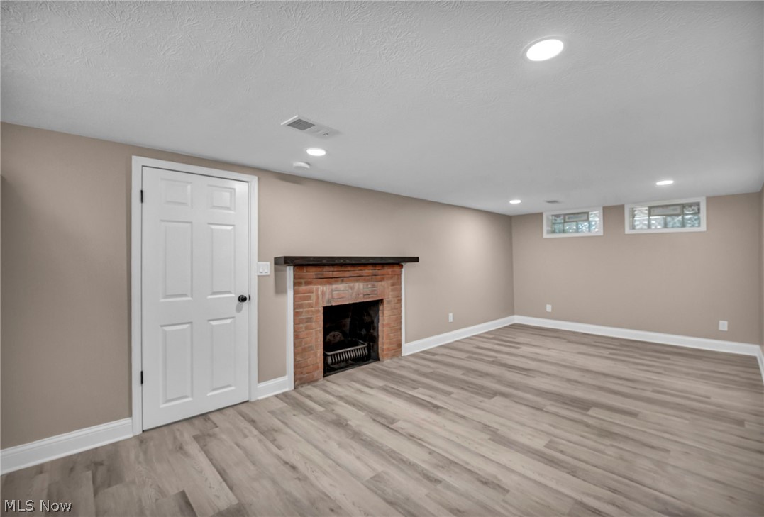 2368 Eardley Road University Heights OH 44118