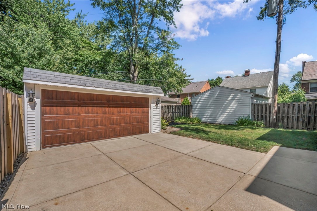 2368 Eardley Road University Heights OH 44118