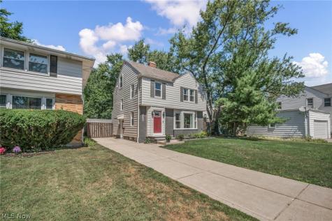2368 Eardley Road University Heights OH 44118