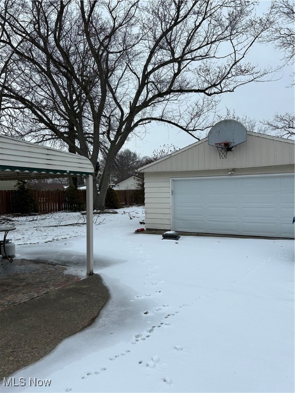 6077 Lake Road Mentor-on-the-lake OH 44060