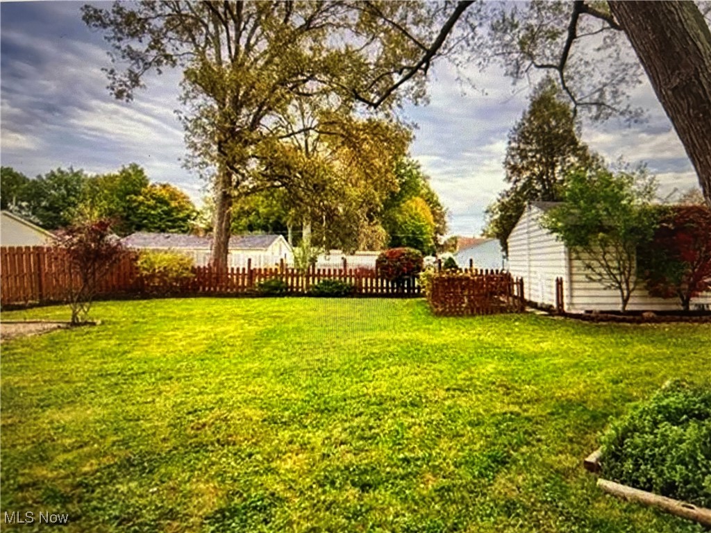 6077 Lake Road Mentor-on-the-lake OH 44060