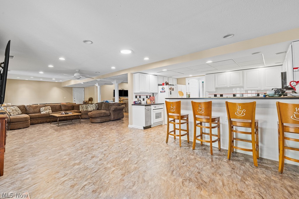 456 Helena Drive Tallmadge OH 44278