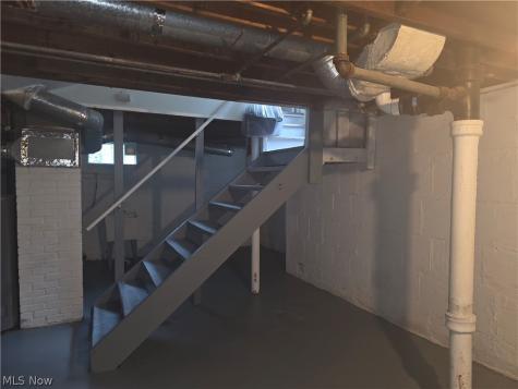 815 Russell Avenue Akron OH 44307